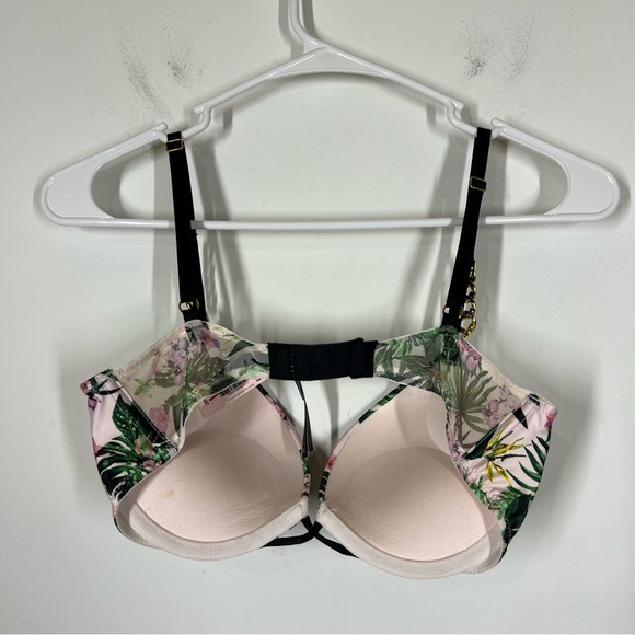 NWT FLAW Victoria’s Secret Very Sexy Plunge Push Up Bra Size 32C - Picture 5 of 14